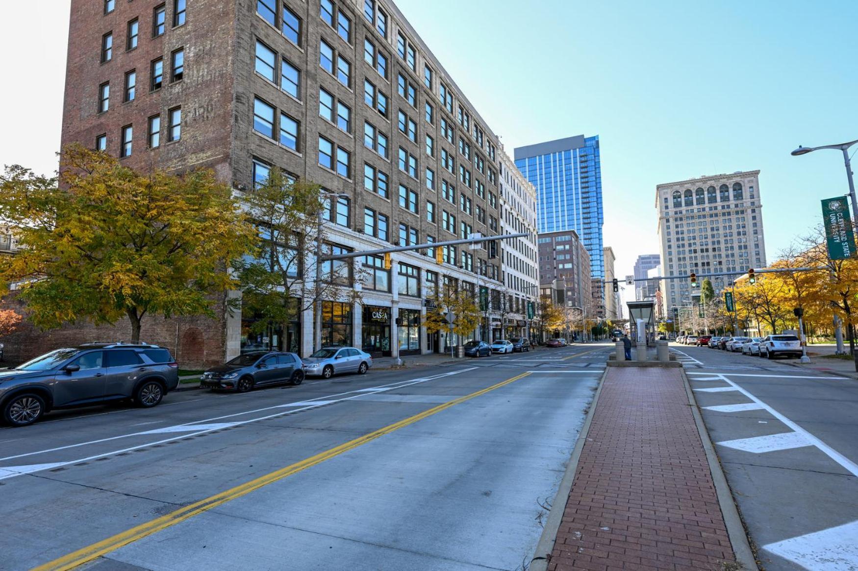 2 Bath Prkg+Gym+Sauna Perk Plaza +30 Day Cleveland Bagian luar foto